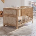 Lozeczko-drewniane-z-rattanem-Naturel-Nami-Bois,-70x140-cm,-lite-drewno,-naturalny-rattan,-przeksztalcalne-w-sofe..webp