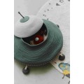 kosz-dekoracyjny-ufo-mom-i-want-to-be-an-astronaut-lorena-canals (7).jpg