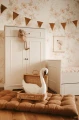 pol_pl_Ines-elegant-white-wysoka-komoda-2-drzwiowa-871_7.jpg